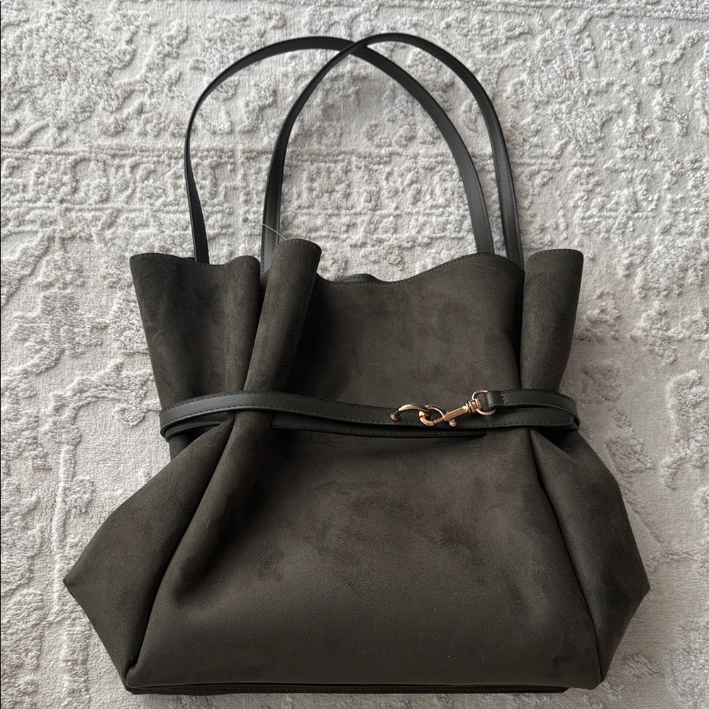 Elegant Greeb Women's Tote Bag